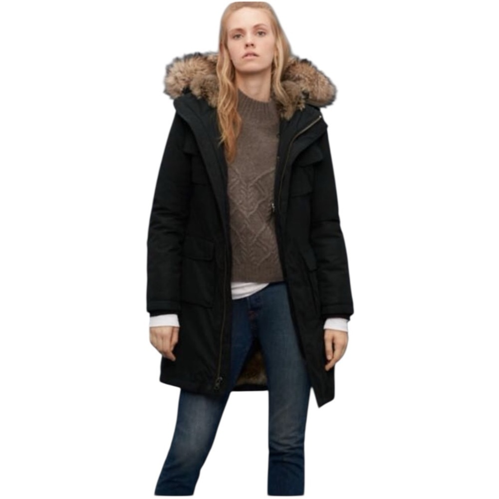 Women's TNA Blackcomb Black Fur-Trimmed Parka, small